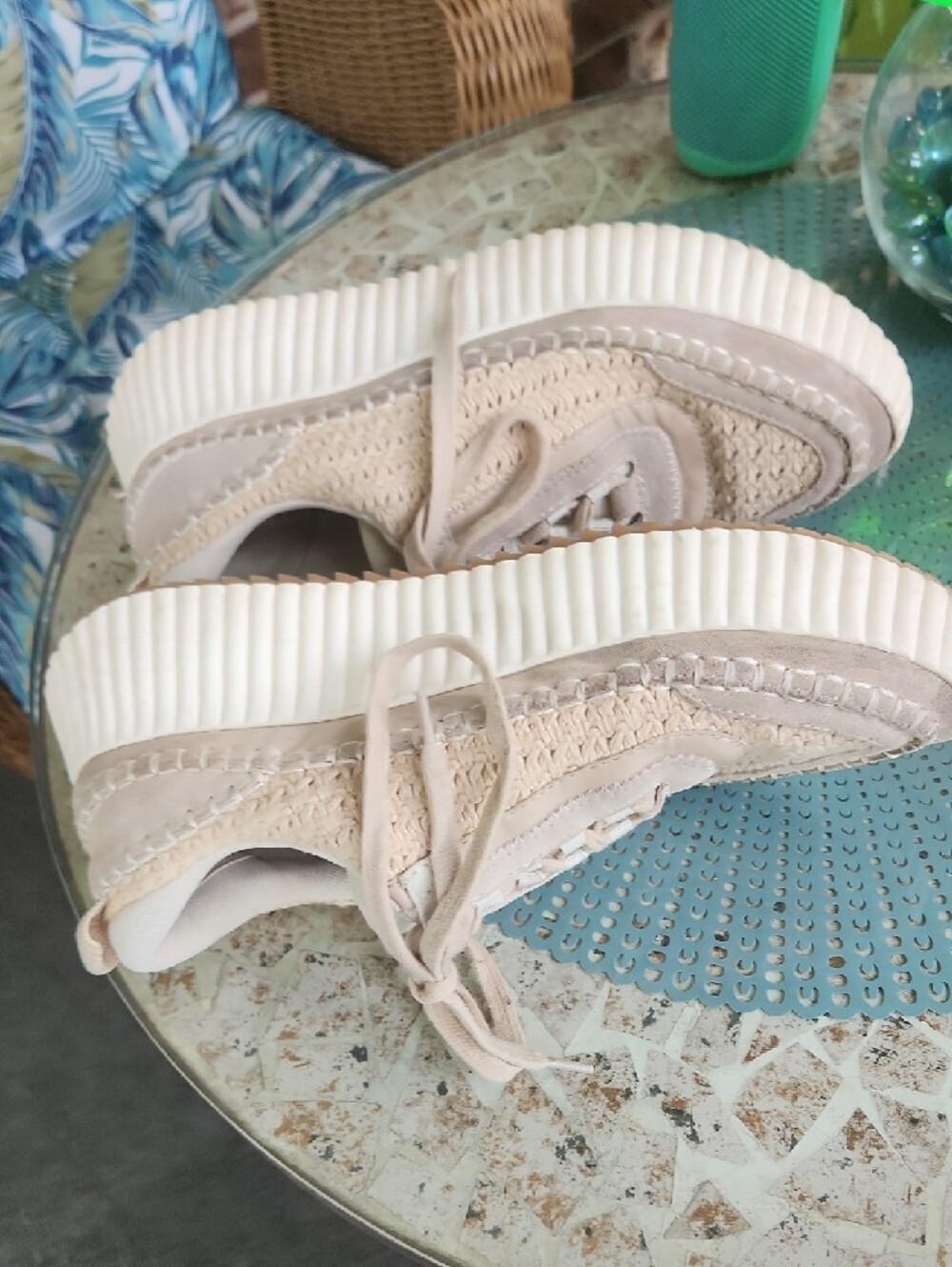 Dolce Vita Women's Woven Lace-Up  Sneakers in Light Beige and Cream DOLEN STYLÈ - Picture 4 of 6